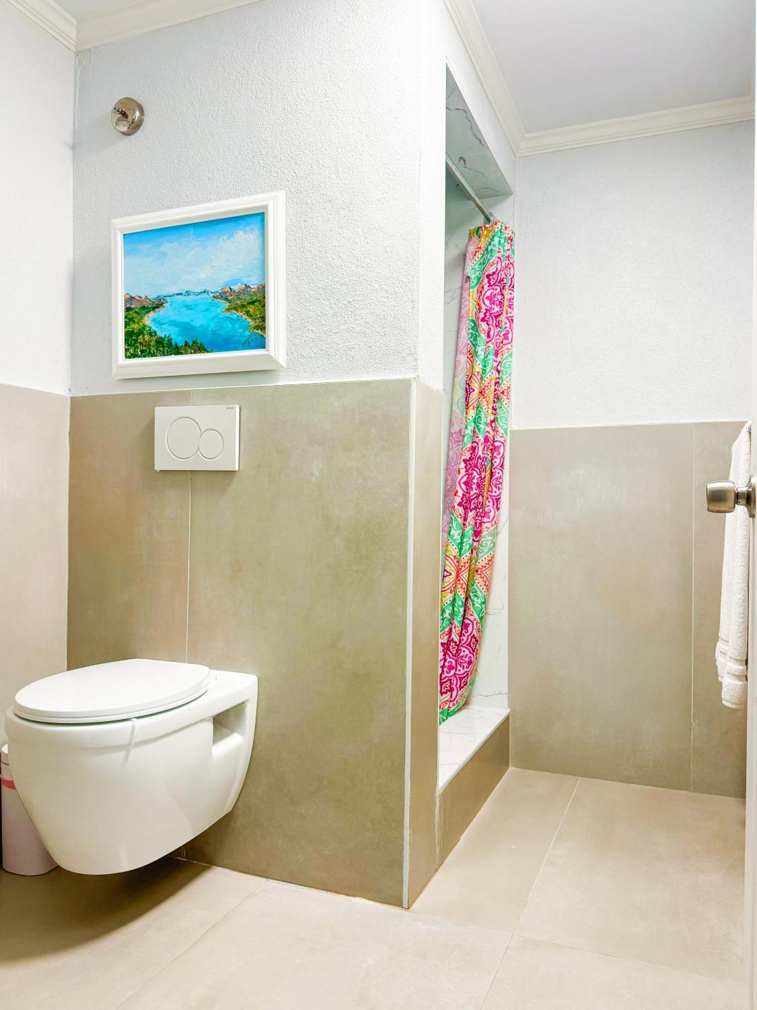 Studio, 100 Feet From The Beach Nassau Exterior foto