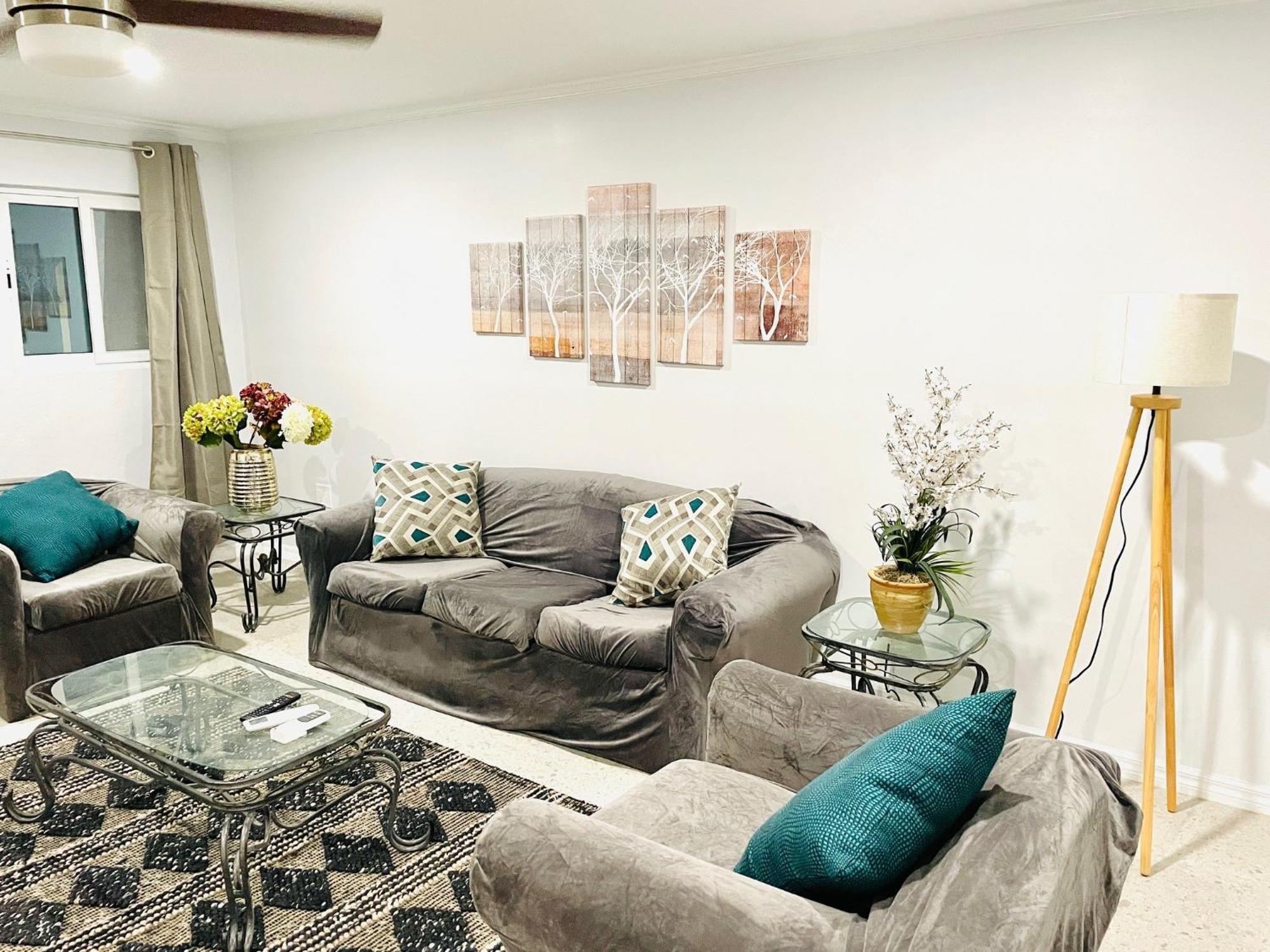 Studio, 100 Feet From The Beach Nassau Exterior foto