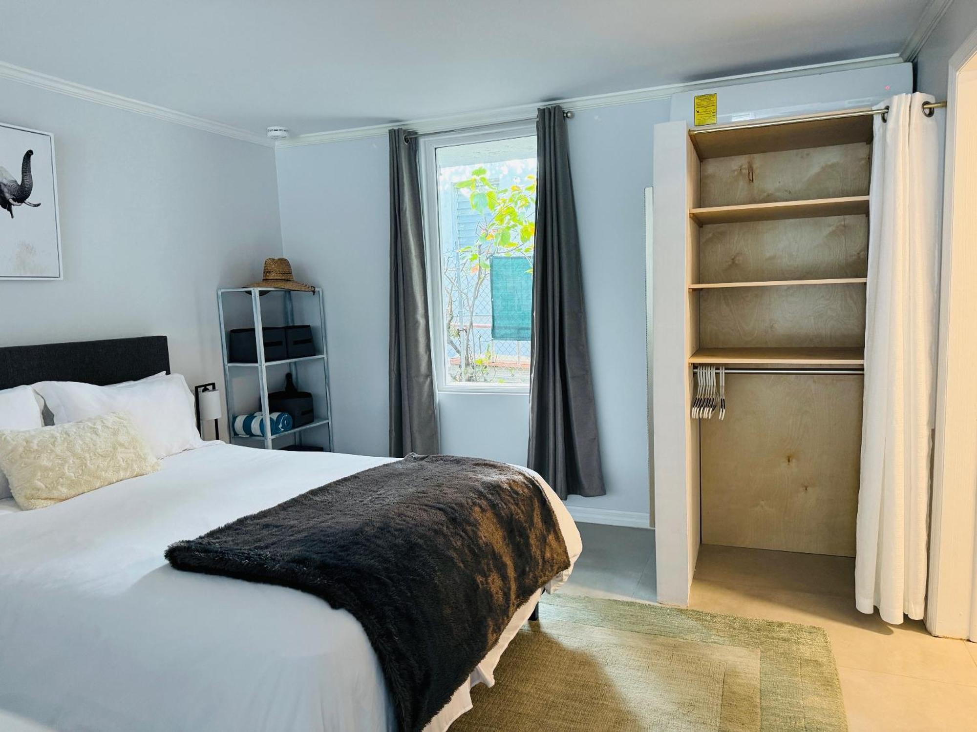 Studio, 100 Feet From The Beach Nassau Exterior foto